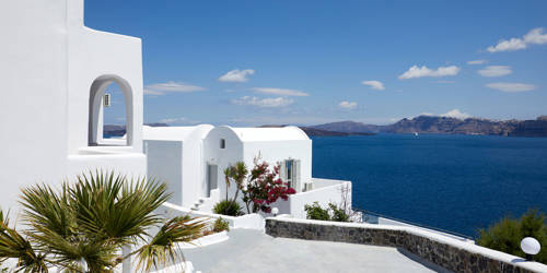 
Santorini View Hotel with white houses, gardens and caldera view
